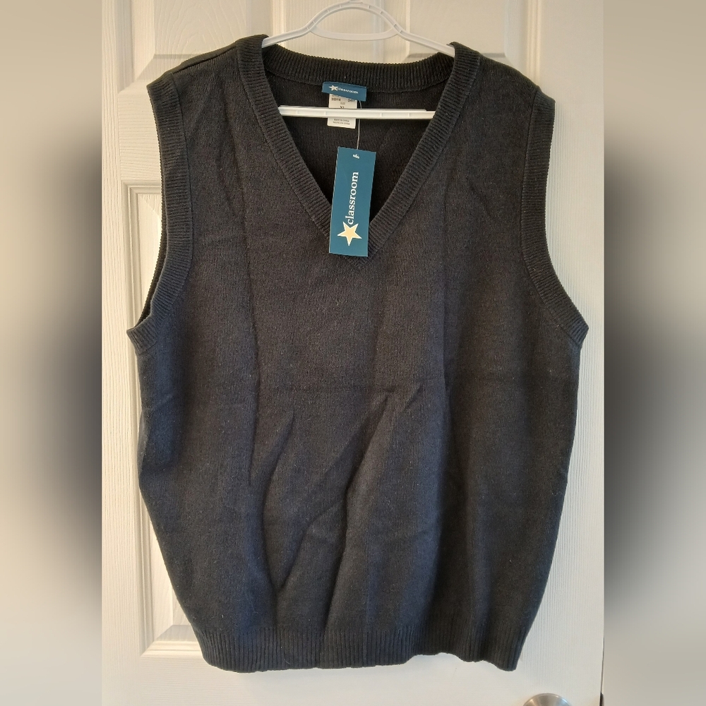 Classroom Unisex V-Neck Sweater Vest – Black – Size Extra Large